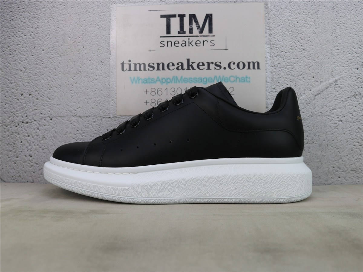 Alexander McQueen Oversized Sneakers Black White Sole 553680WHGP51000